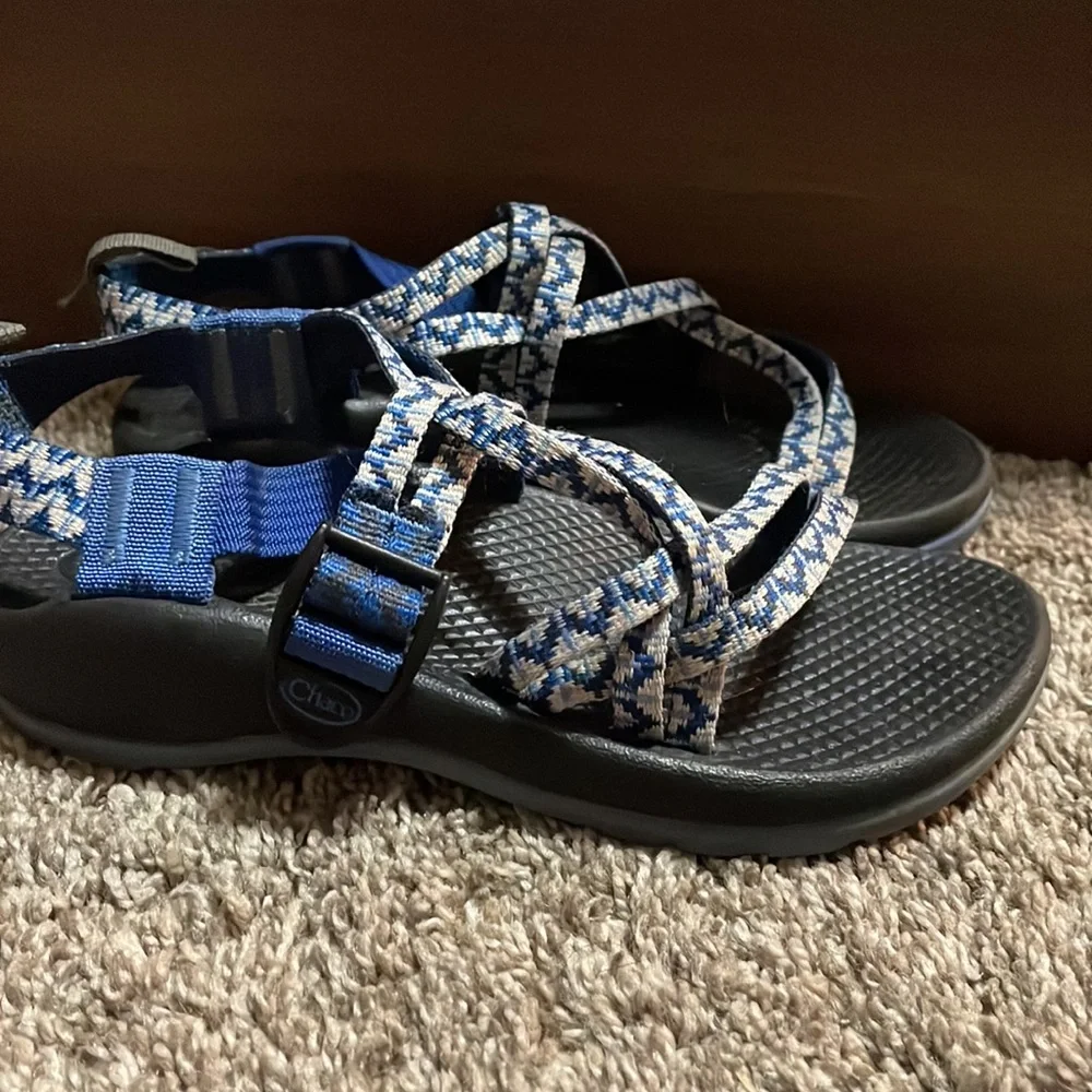 Sandals - Picture 3 of 4